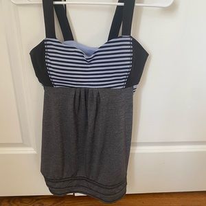 Lululemon tank with built in bra